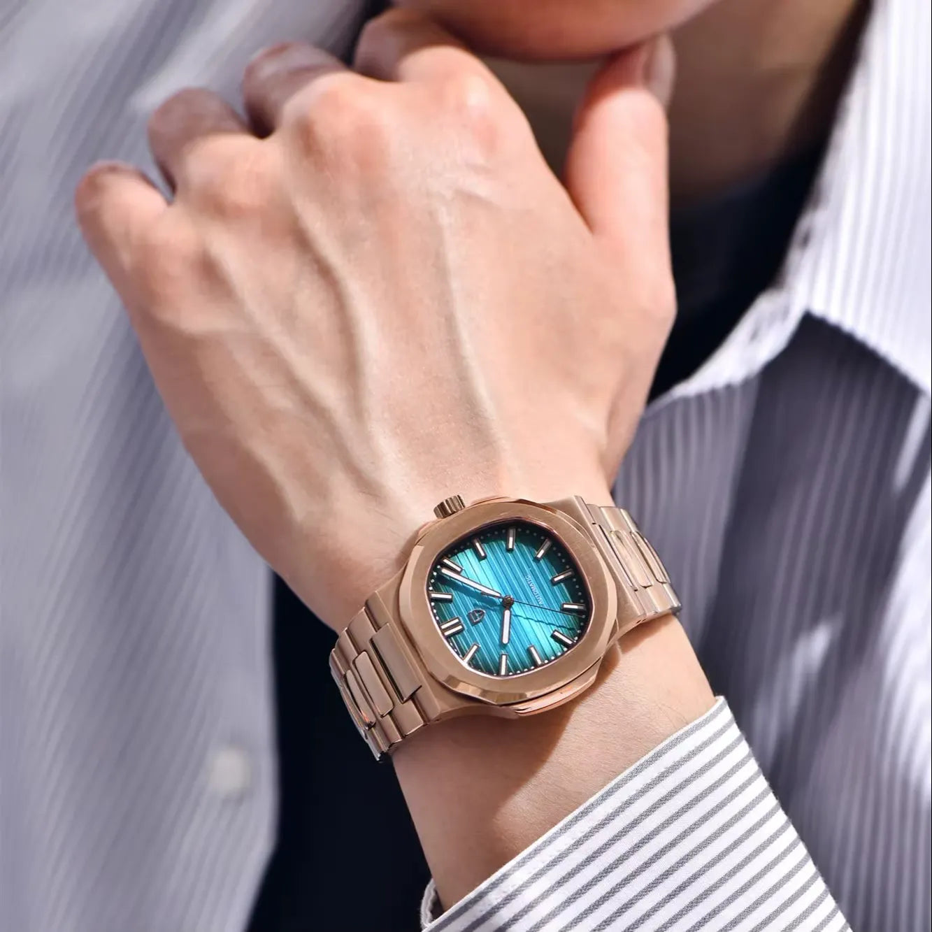 Statement Watches vs Tool Watches: Which One Fits Your Style and Lifestyle?