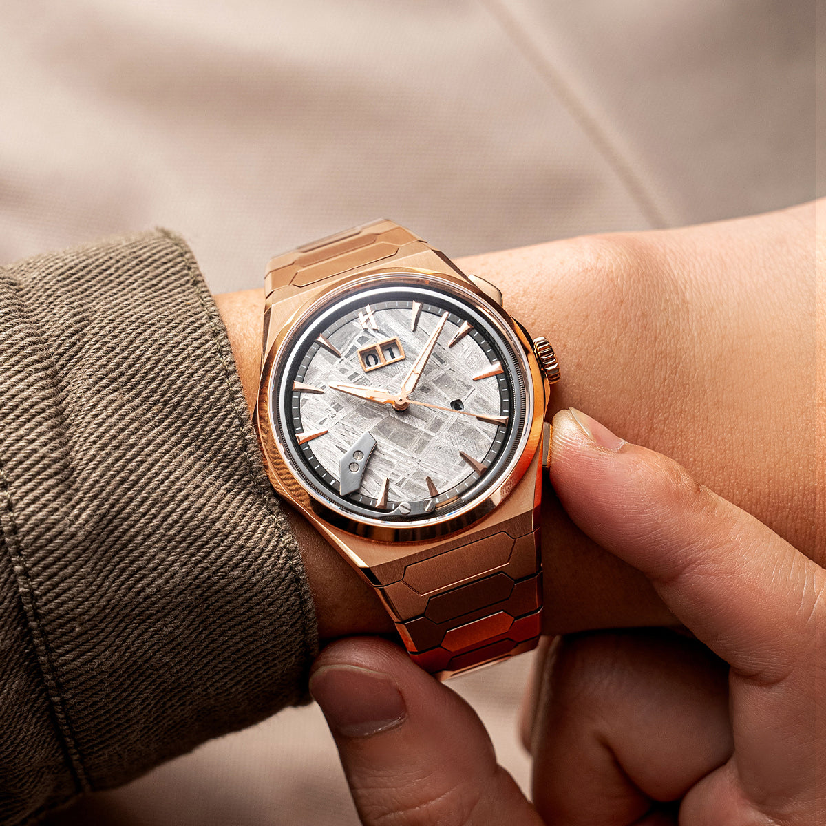 Lucky Harvey ZLS413-1 grade 5 titanium chiming watch with a Muonionalusta meteorite dial, worn on its titanium bracelet