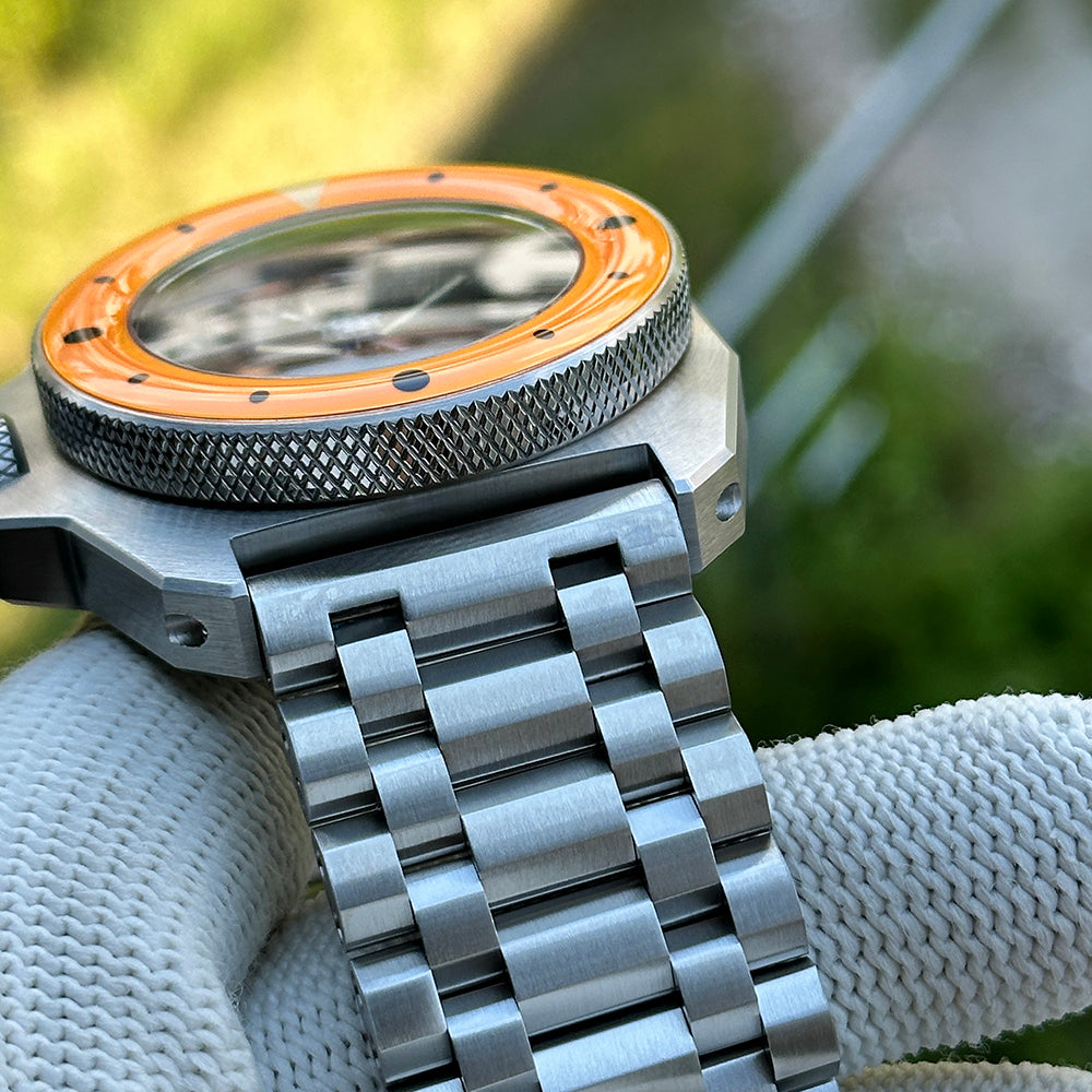 STEELDIVE SD2212 dial close-up on a light brown leather strap