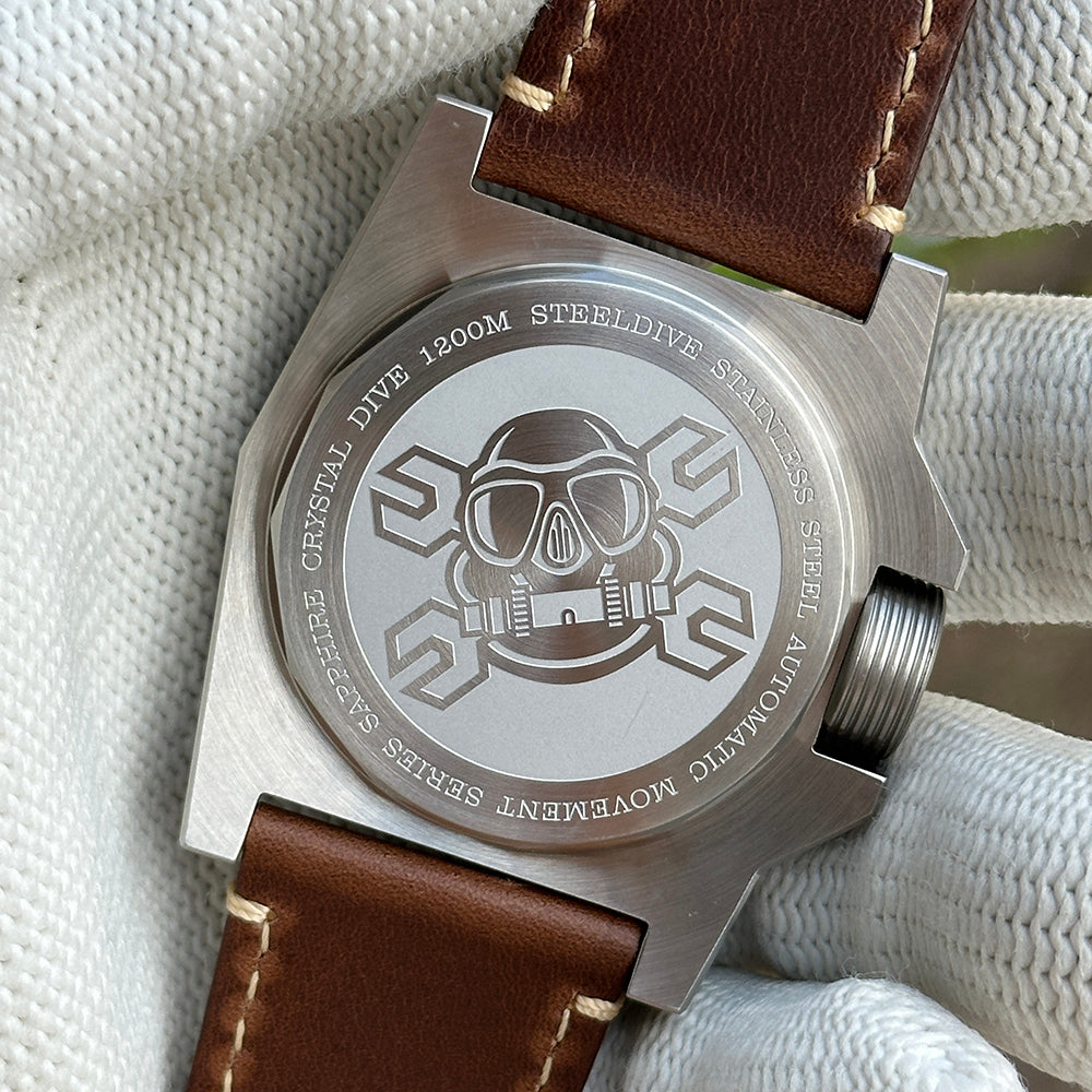 Engraved caseback of the STEELDIVE SD2213 reading Sapphire Crystal Dive 1200M