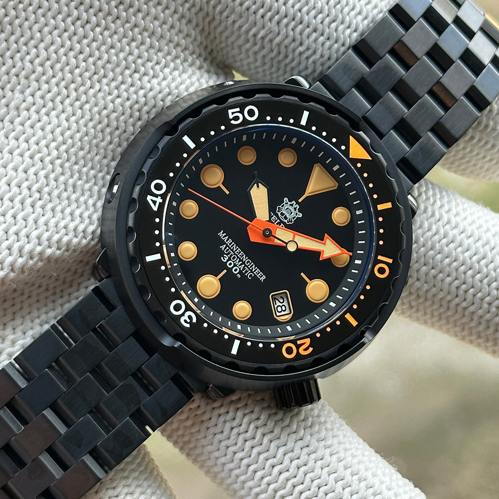 STEELDIVE SD1975XV on a black PVD steel bracelet, dial marked Automatic 300m