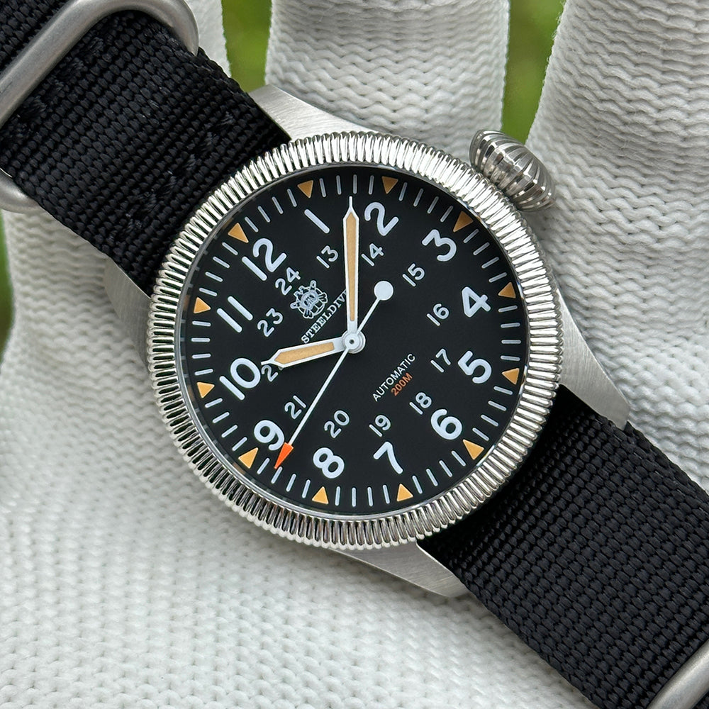 STEELDIVE SD1906H — 39MM Pilot NH35 Automatic 200M Dive Watch