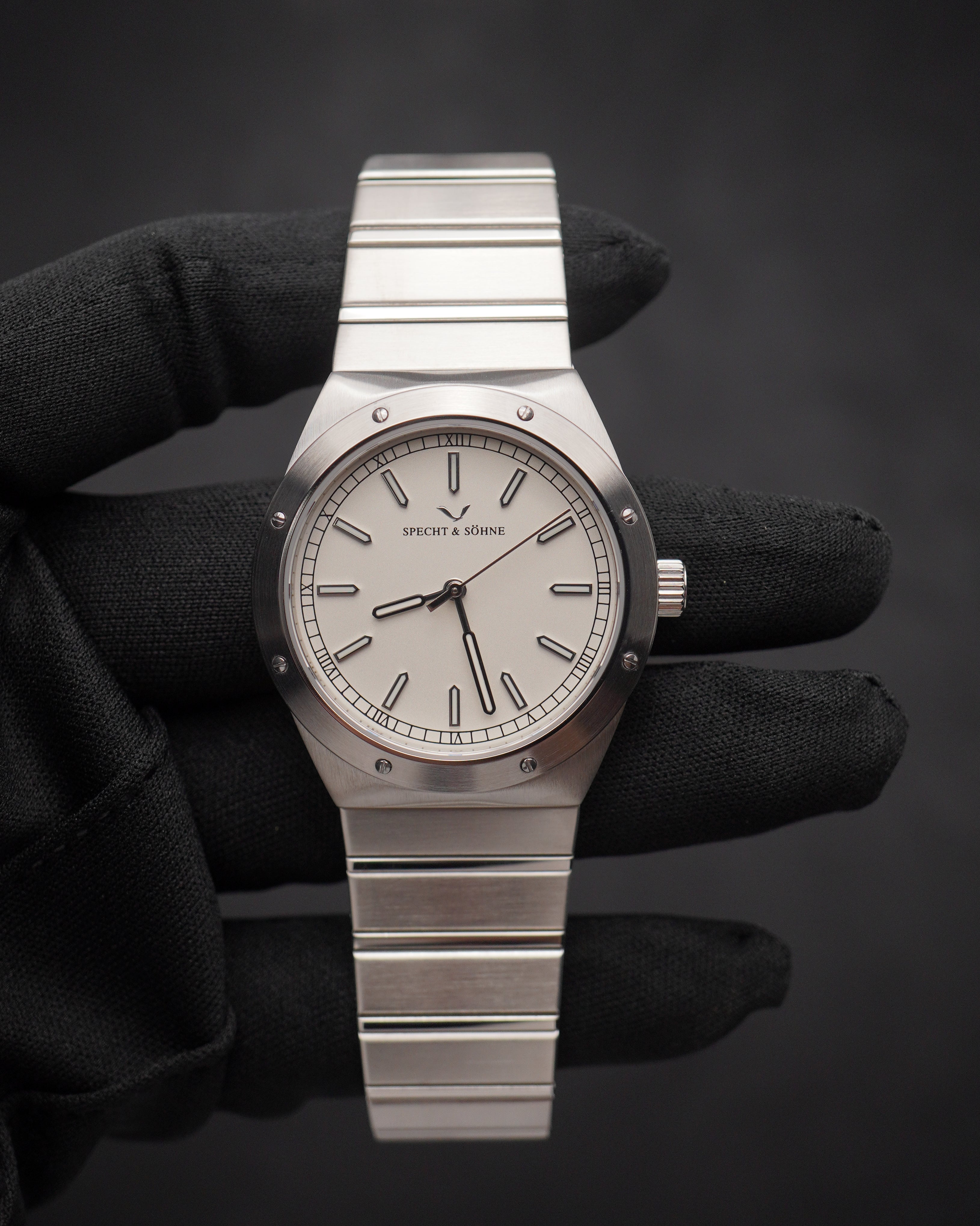 Specht & Sohne SP0033 Sapphire Bezel Diver 100m Watch
