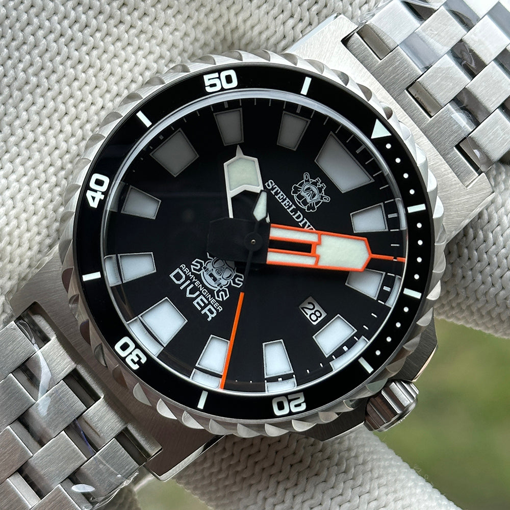STEELDIVE SD1982F black sandwich dial dive watch on a five-link steel bracelet