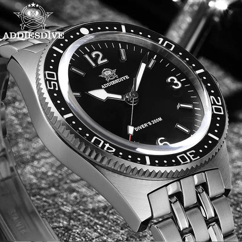 ADDIESDIVE AD2033 41MM Diver's 200M quartz with black dial, black bezel and steel bracelet, dark lifestyle shot