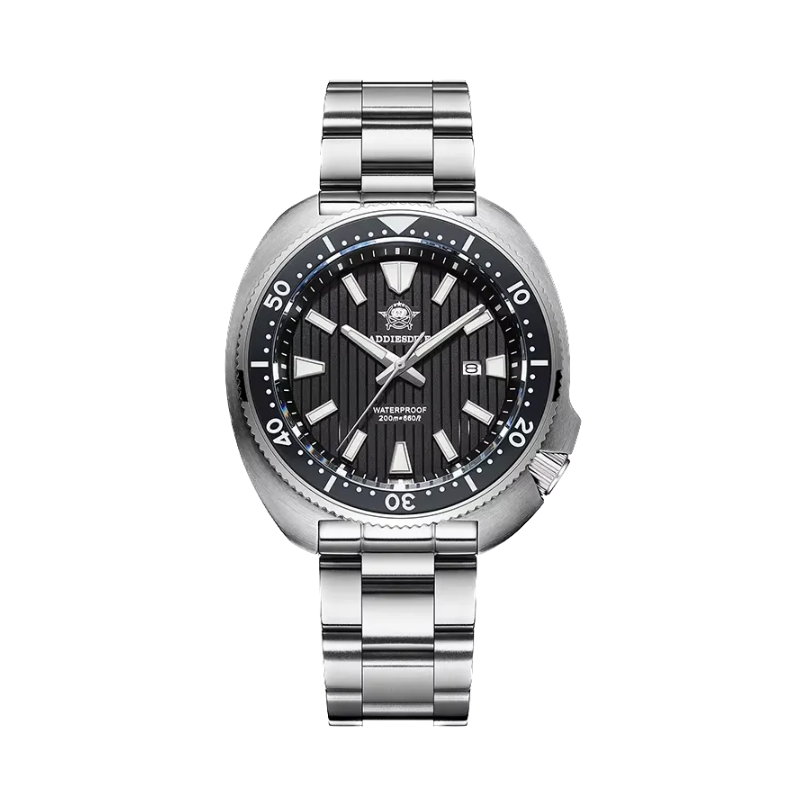 ADDIESDIVE AD2507 turtle-style diver quartz with black fluted dial, black bezel and steel bracelet, front view