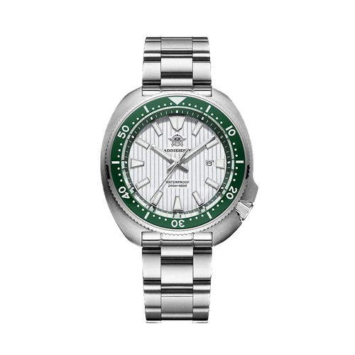 ADDIESDIVE AD2507 turtle-style diver quartz with white fluted dial, green bezel and steel bracelet, front view