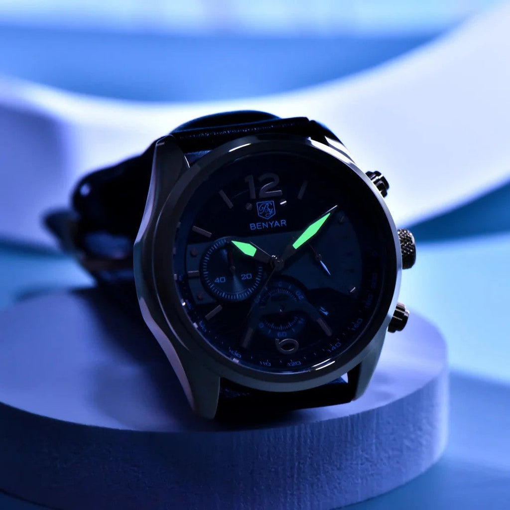 BENYAR BY-5171 Men's Quartz Sports Chronograph Watch - Leather, clasp detail