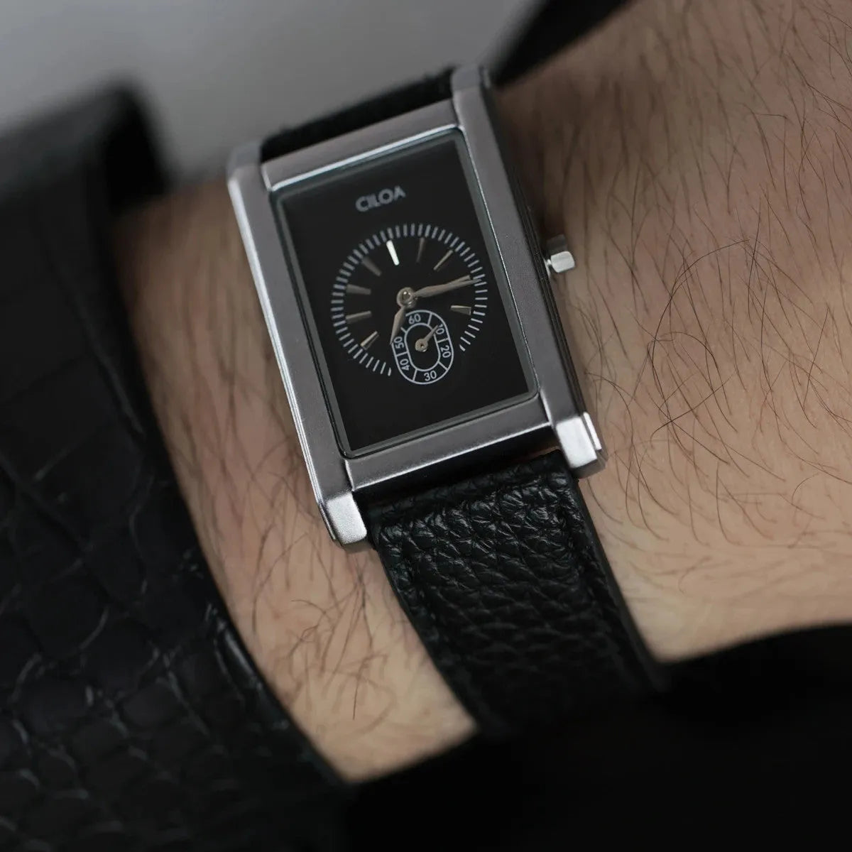 Ciloa Square Casual Simple with black leather dial