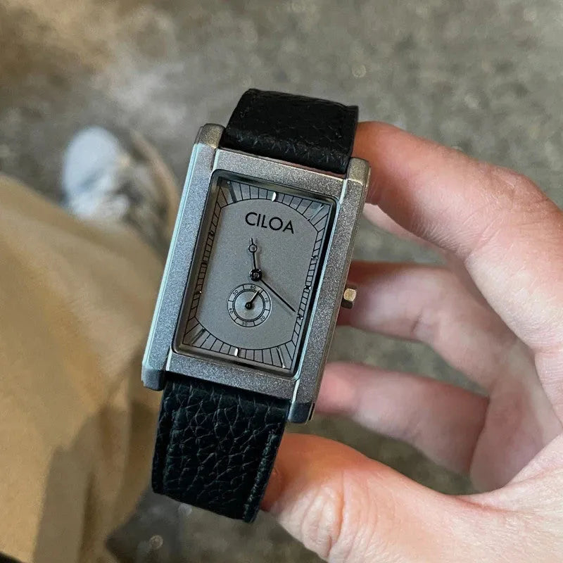 Ciloa Square Casual Simple, shown on wrist