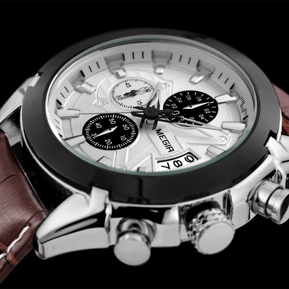 MEGIR 2020 men's chronograph watch dial close-up, white dial with three sub-dials and date window
