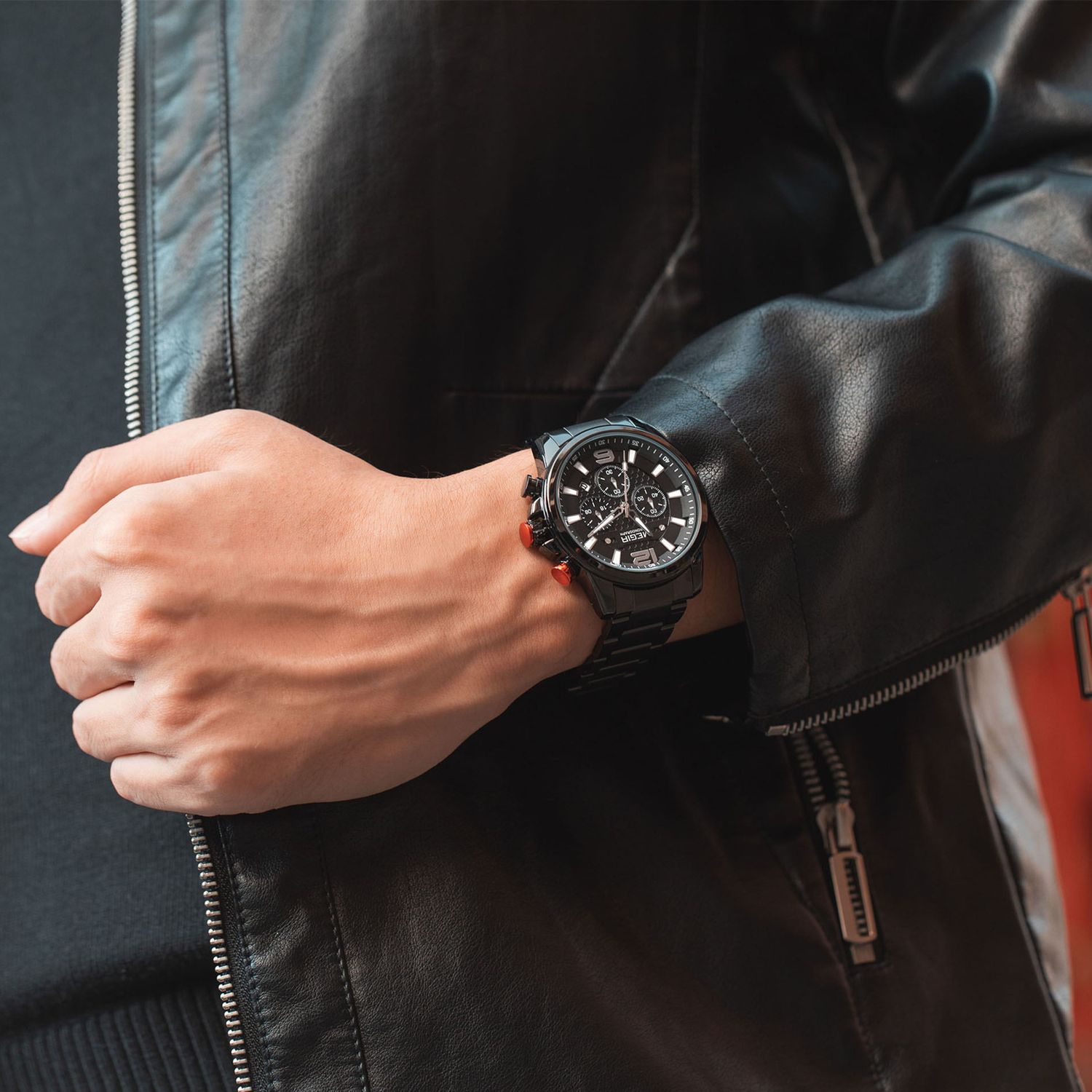 MEGIR 2156 men's chronograph watch on the wrist, black case with black dial and black steel bracelet