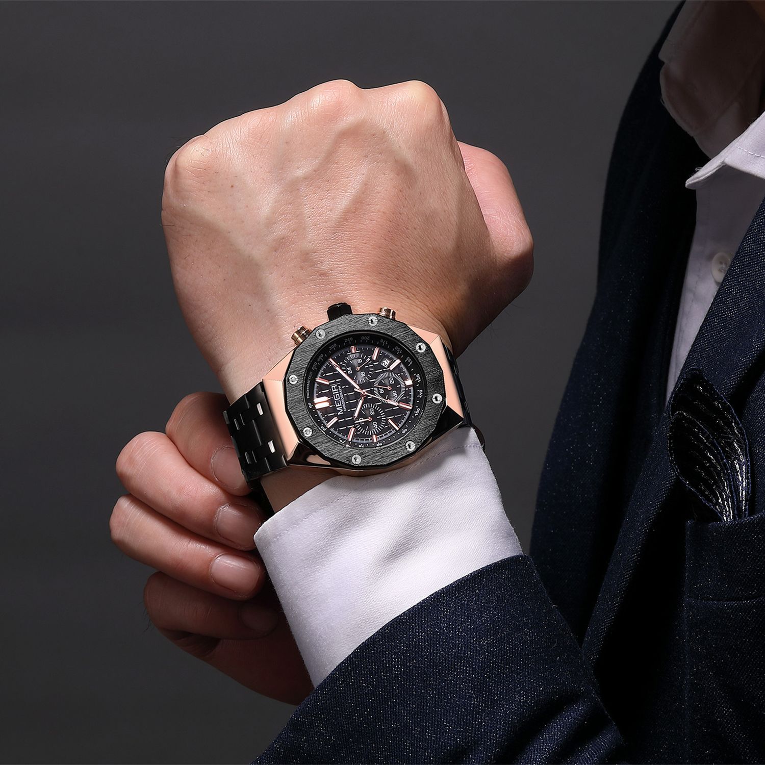 MEGIR 2213 men's chronograph watch on the wrist, rose-gold case with black bezel, black dial and black bracelet