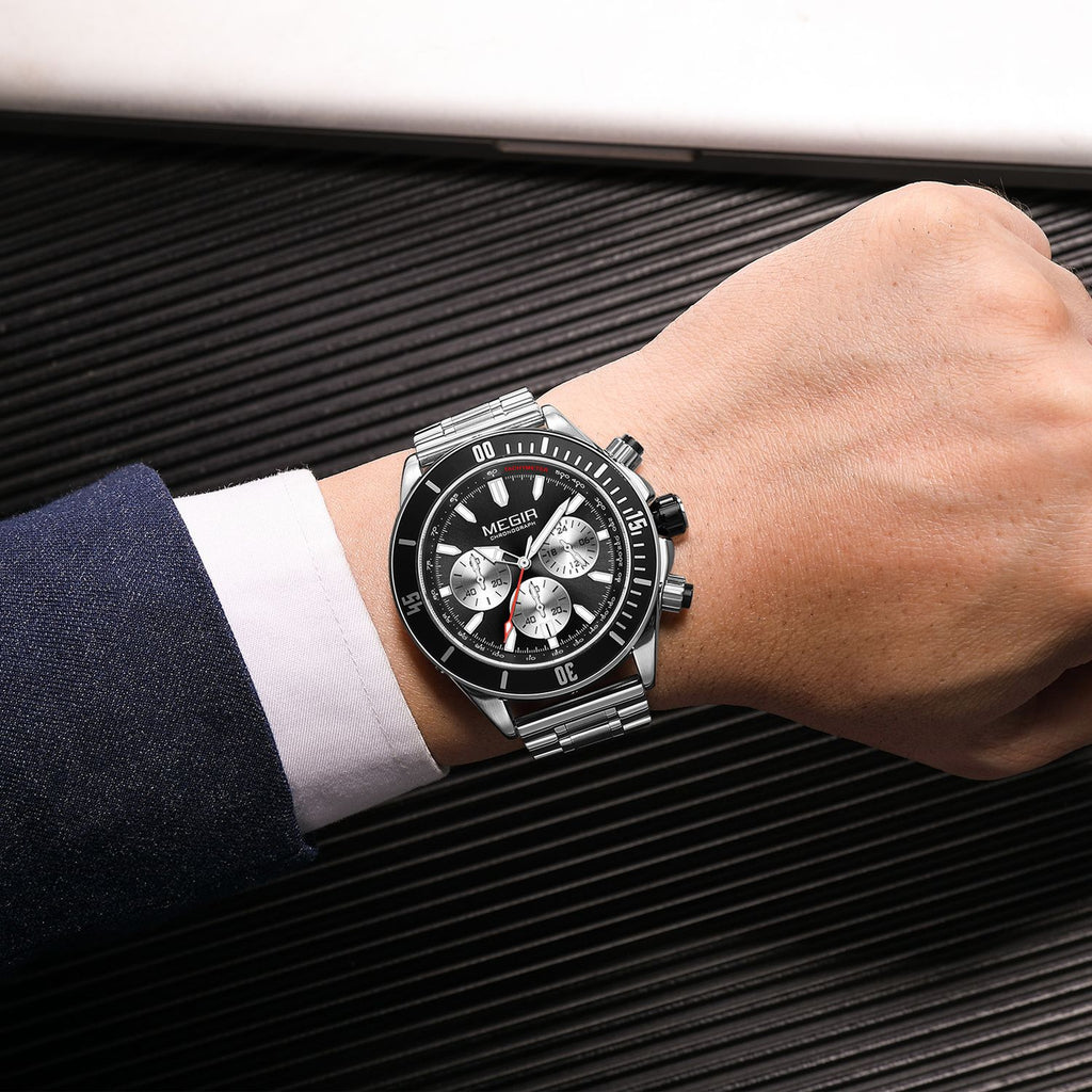 MEGIR 2226 men's chronograph watch on the wrist, silver case with black dial and steel bracelet
