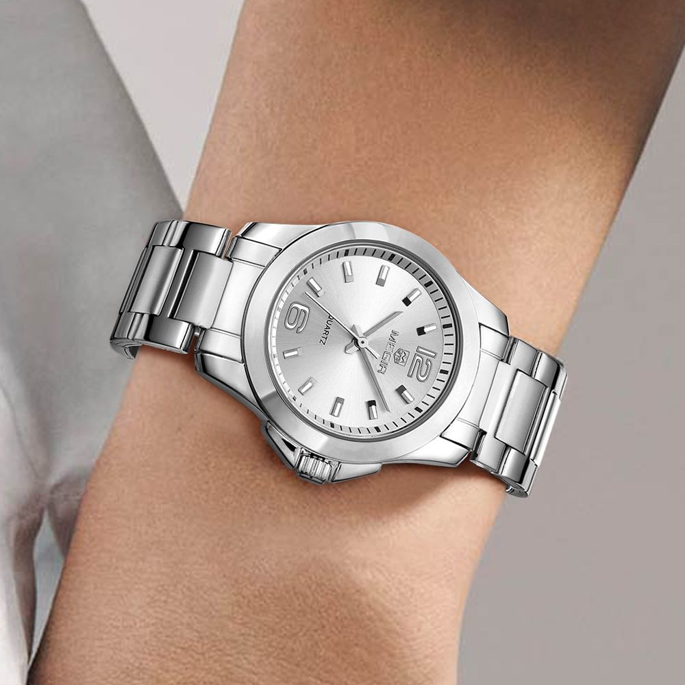 MEGIR 5006 women's quartz watch on the wrist, silver case and bracelet with silver-white dial