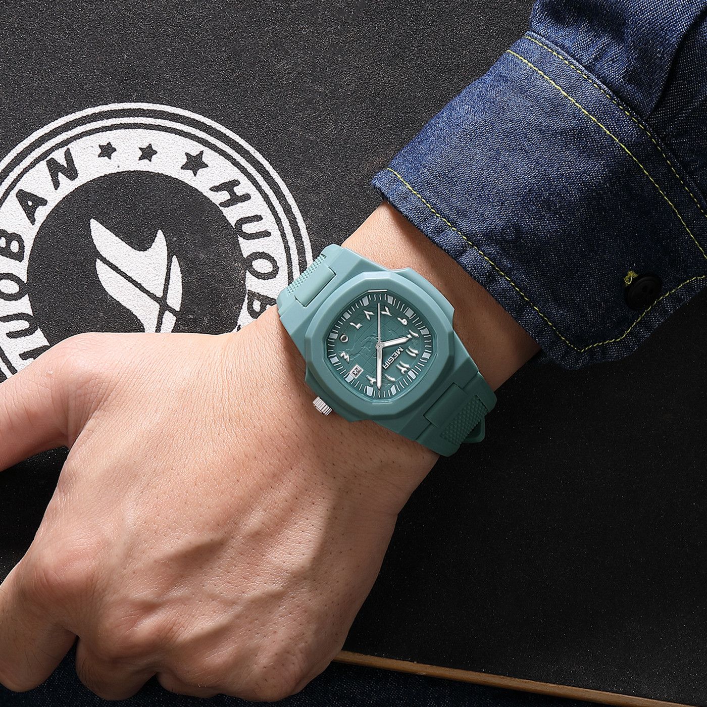 MEGIR 8119 quartz watch on the wrist, green case, green dial and green silicone strap