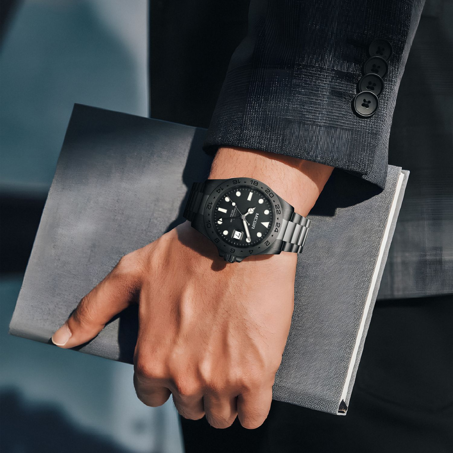 MEGIR 8404 GMT watch on the wrist, black case, black dial and black steel bracelet
