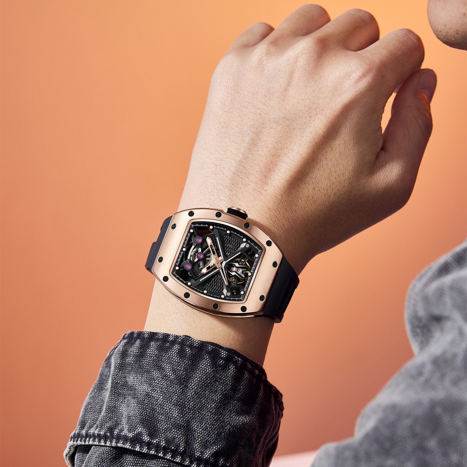 MEGIR 9190-5 spider skeleton automatic watch on the wrist, rose-gold case and black silicone strap