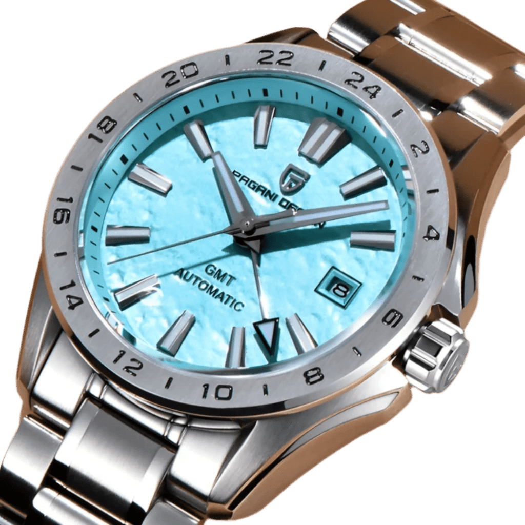 Pagani Design PD-1792 close-up of the sky blue GMT dial texture, applied markers and crown