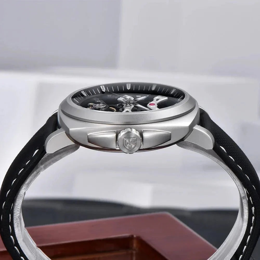 Pagani Design PD-YS017 side profile showing case thickness and logo-engraved crown