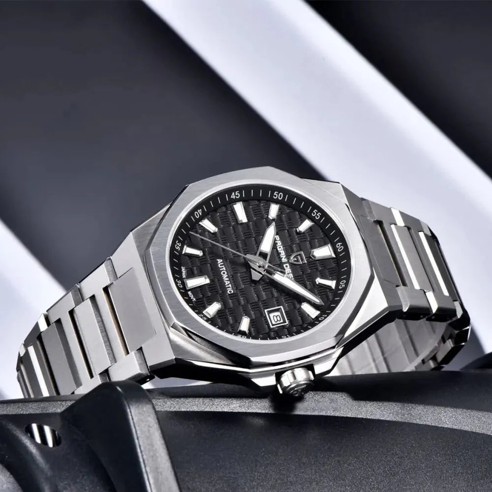Pagani Design PD-YS023 black textured dial with steel case and bracelet, three-quarter view