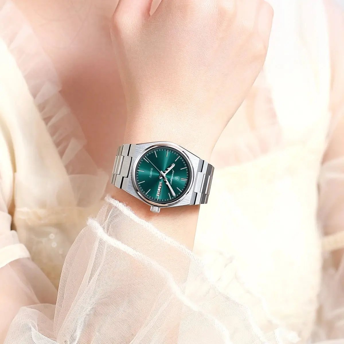 Poedagar 786 watch