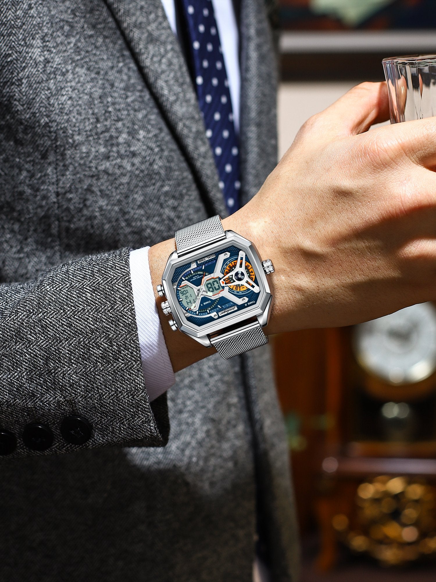 Poedagar E106 watch