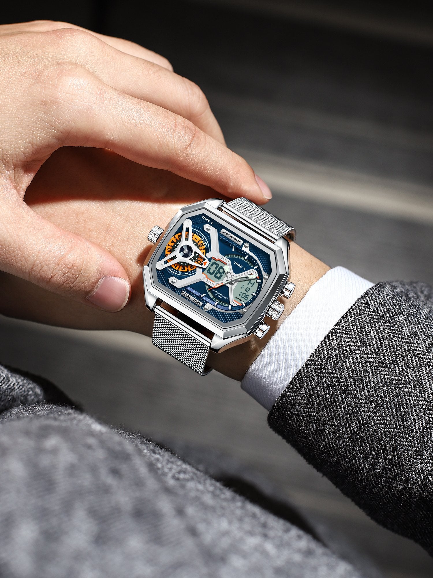 Poedagar E106 watch
