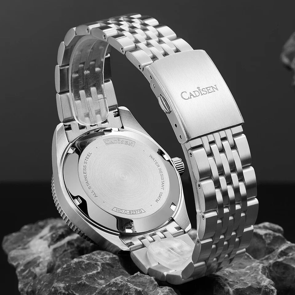 Silver watch with 'CADISEN' branding on a dark background