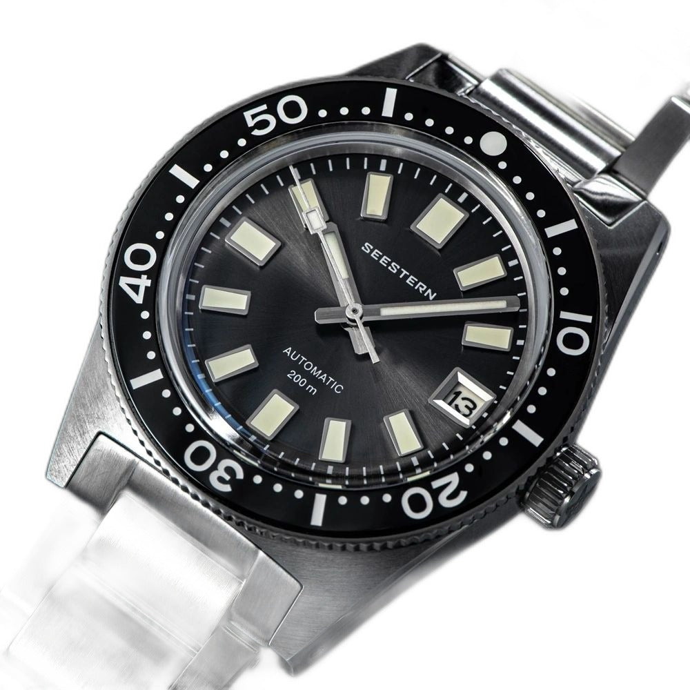 Seestern S404 automatic diver, grey sunburst dial and steel bracelet, angled studio view
