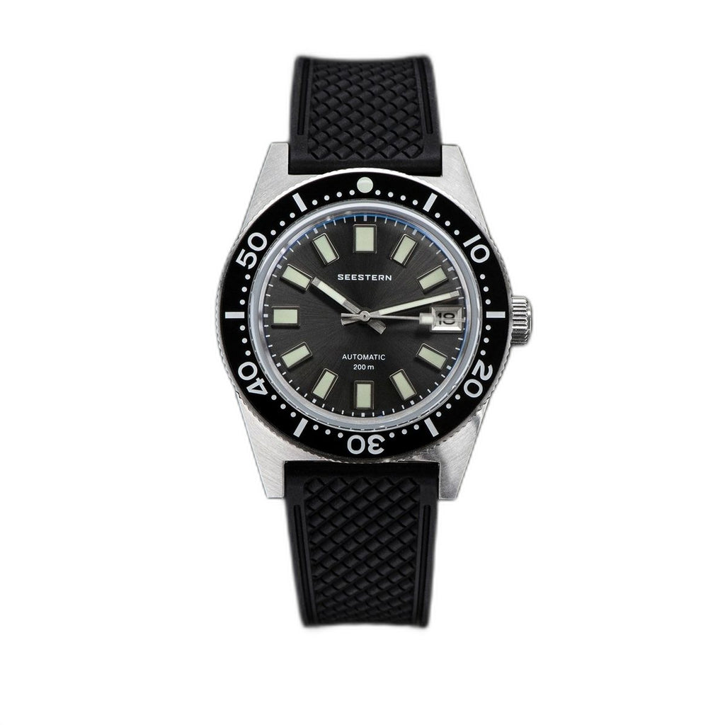 Seestern S404 automatic diver, grey dial on black tropic rubber strap, front view