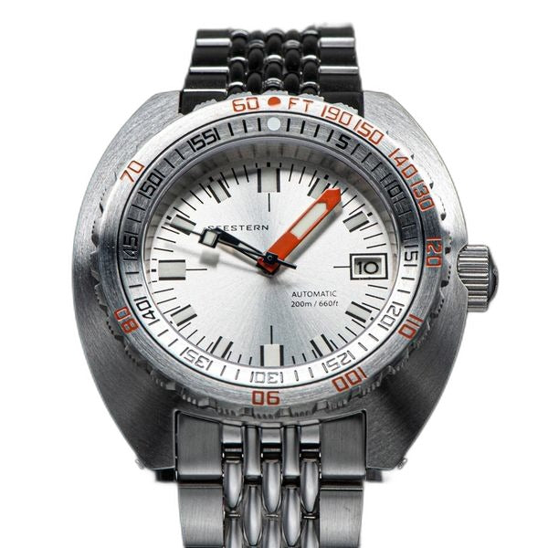 Seestern S406 automatic diver, silver dial and steel bracelet, front-on studio view