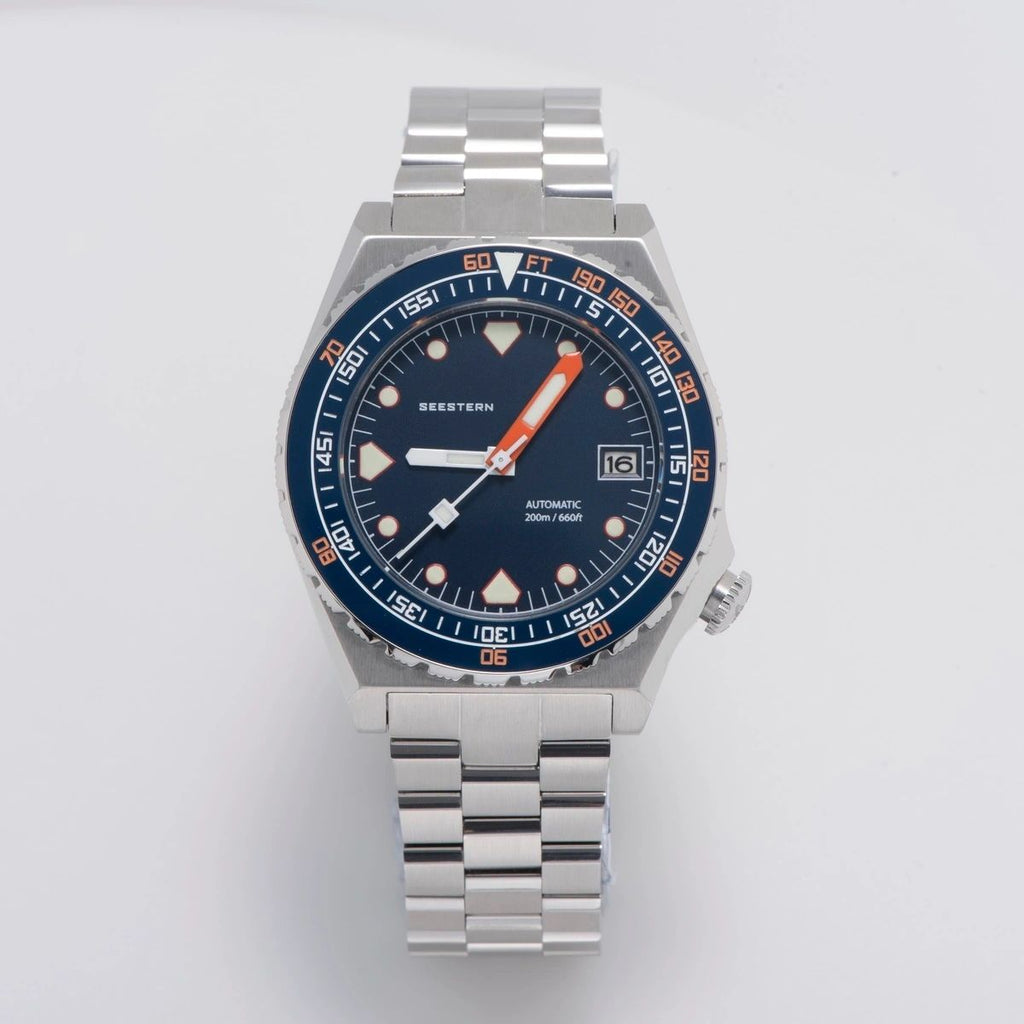 Seestern S407 automatic ceramic diver, dark blue dial and steel bracelet, front-on view