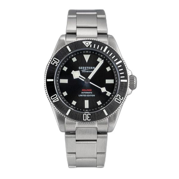 Seestern S430 titanium automatic diver, black dial and black bezel on titanium bracelet, front view