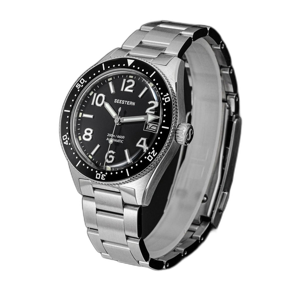 Seestern S434-2 black-dial skin diver on steel bracelet, low angled reflection view
