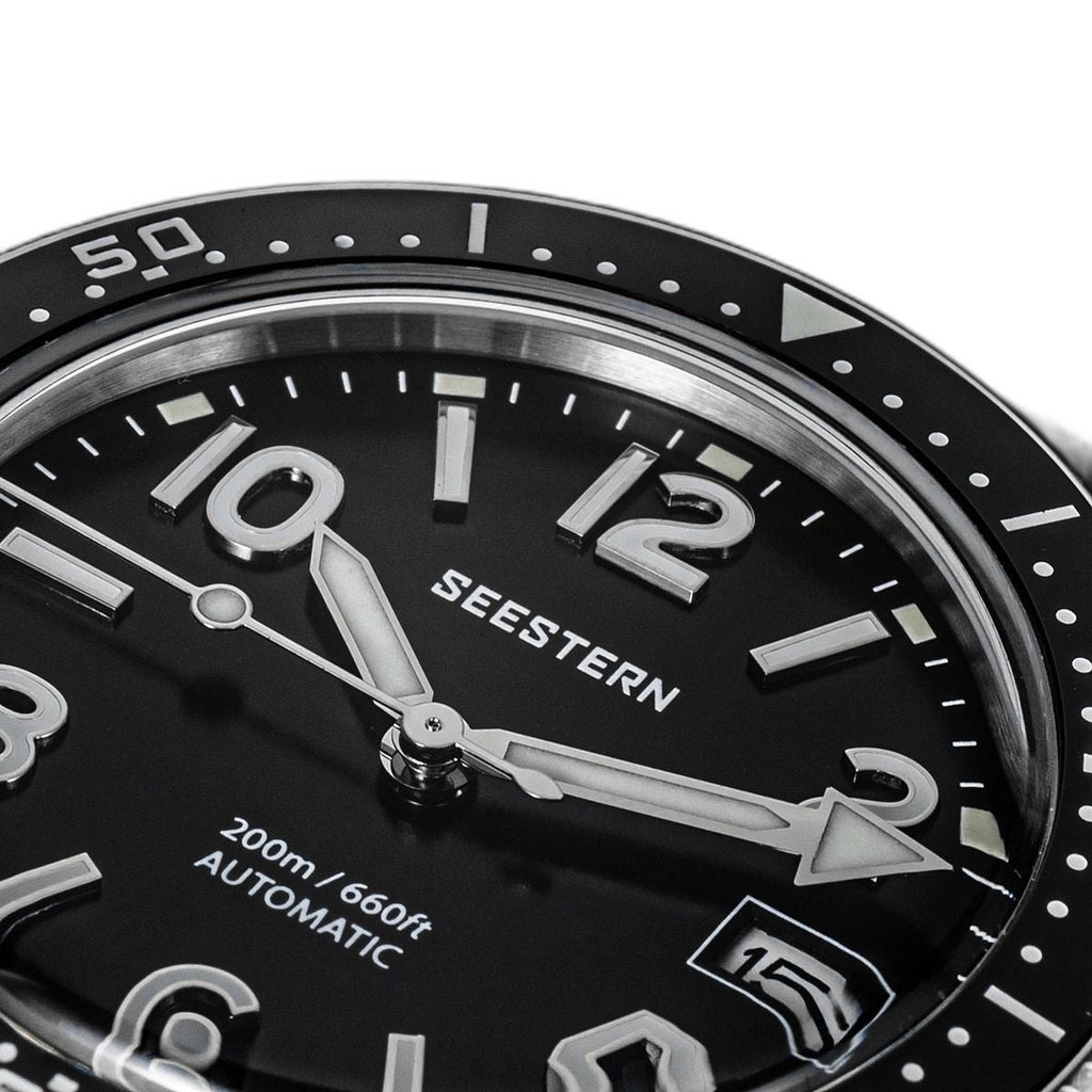 Seestern S434-2 black dial extreme macro showing SEESTERN print, arrow hand and applied markers