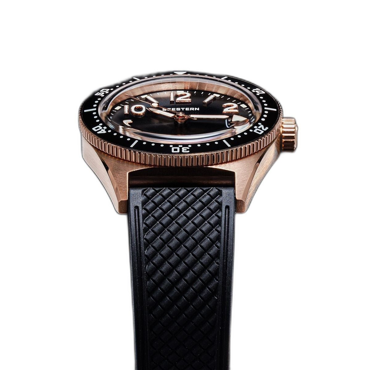 Seestern S434-2 rose-gold skin diver side profile with black bezel and rose-gold screw crown