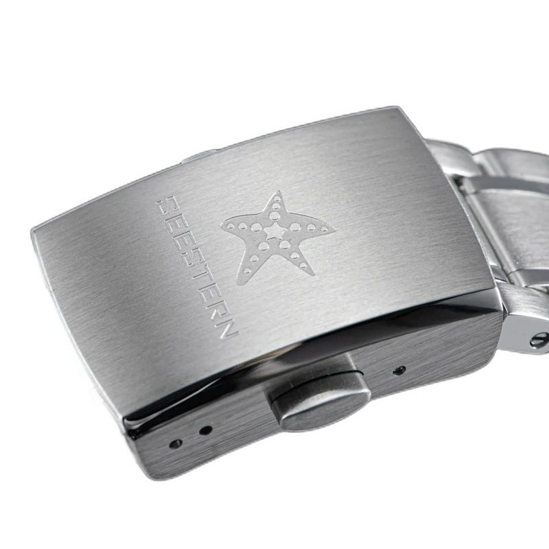 Seestern S446 steel bracelet folding clasp engraved with the Seestern starfish emblem, close-up