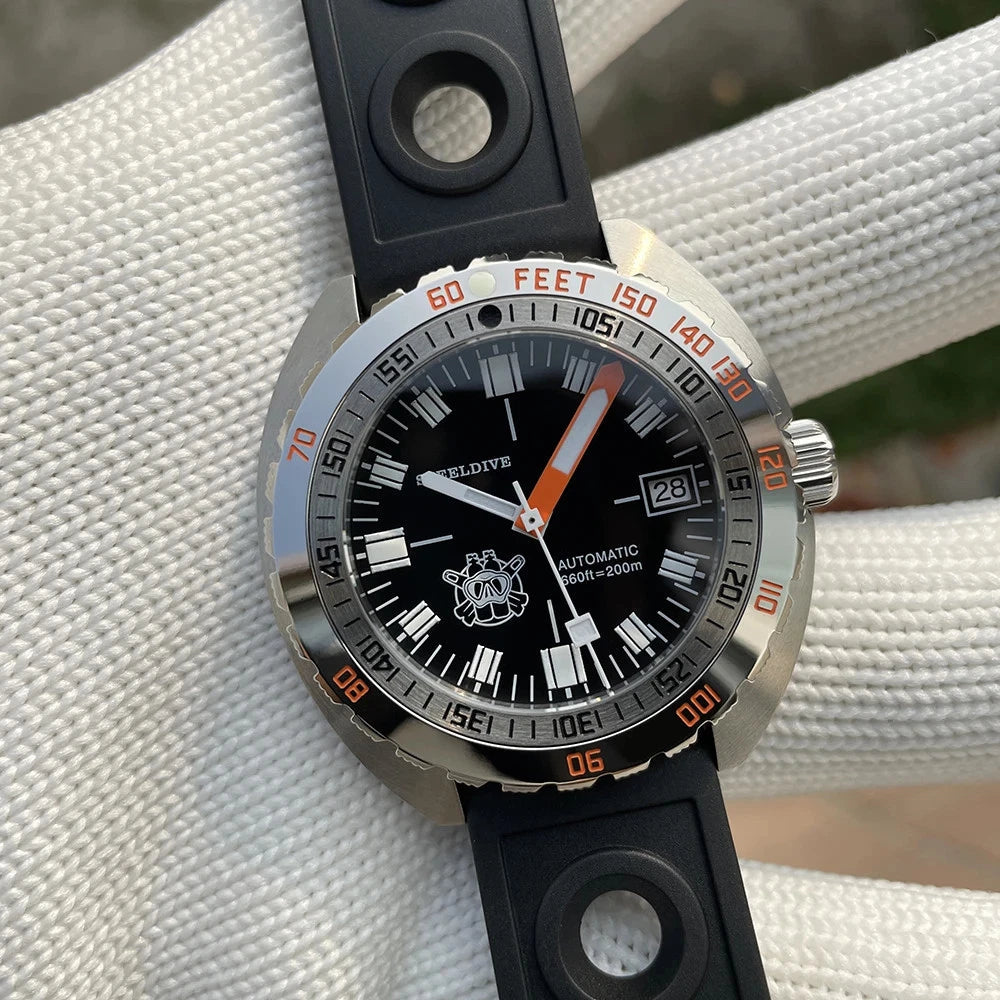 STEELDIVE SD1967 Homage Diver 43MM NH35 Automatic with black band dial