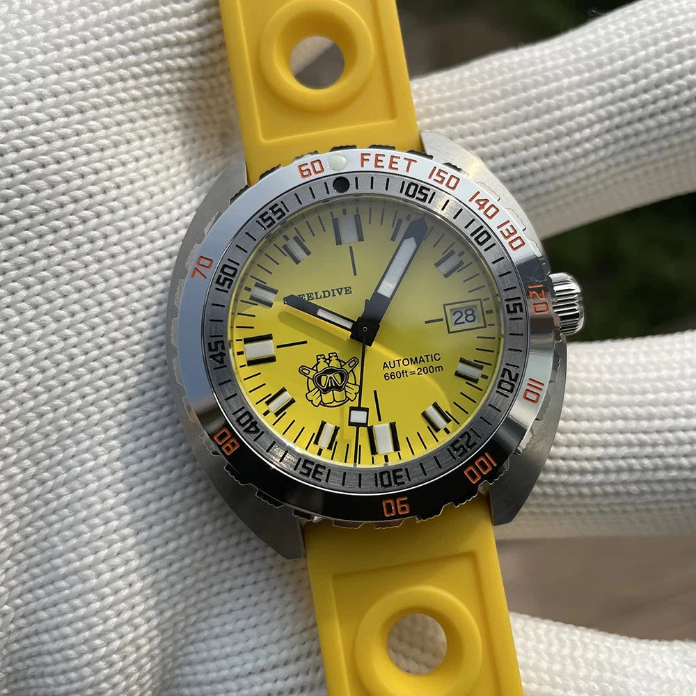 STEELDIVE SD1967 Homage Diver 43MM NH35 Automatic with yellow band dial