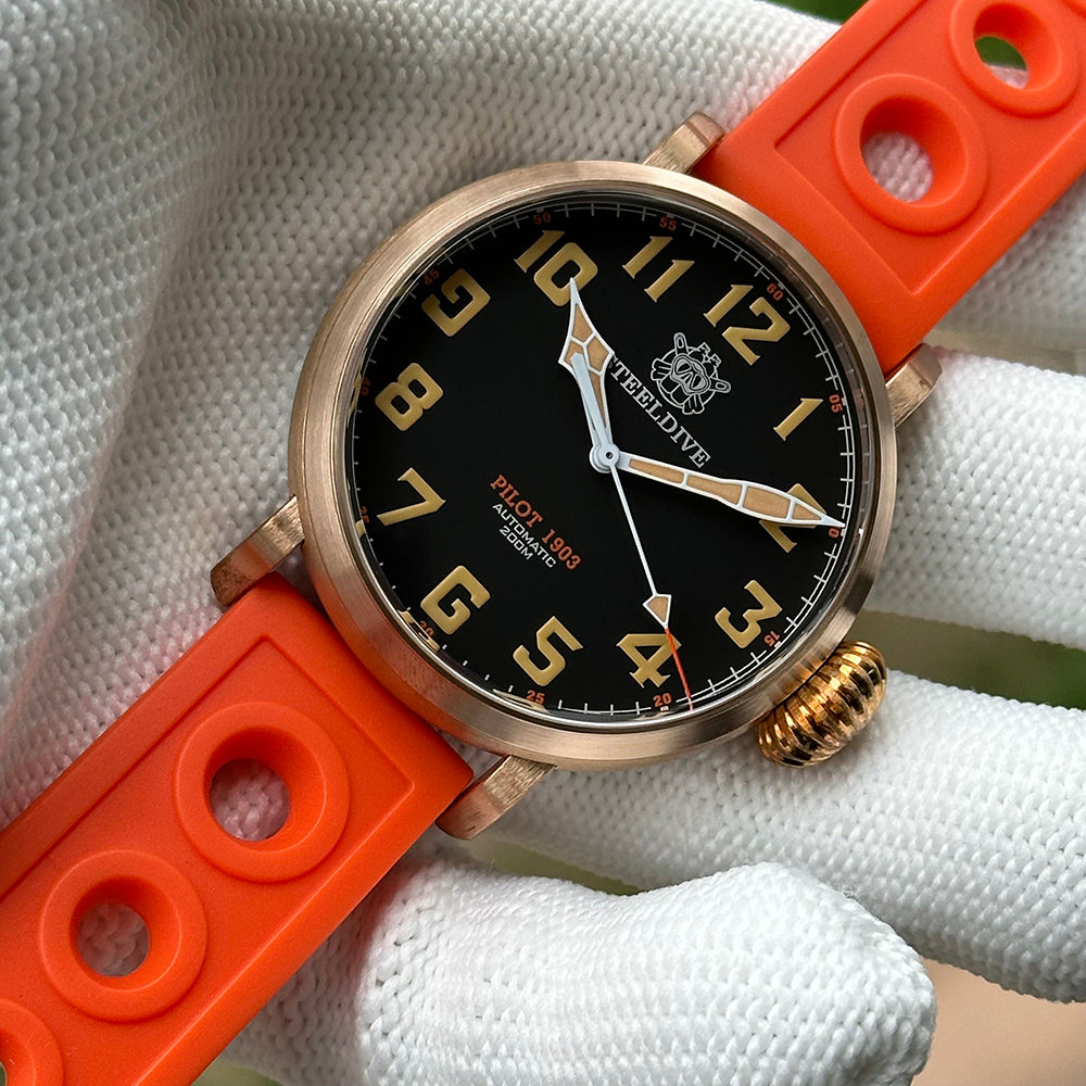 STEELDIVE SD1903S dive watch — variant 03S-FG-OR stock photo