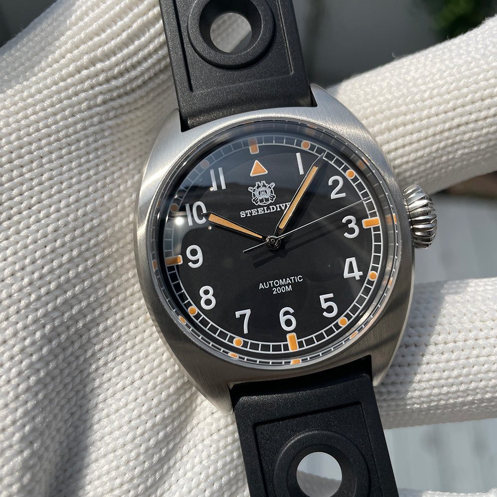 STEELDIVE SD1907P dive watch — variant 07P-N-HR stock photo