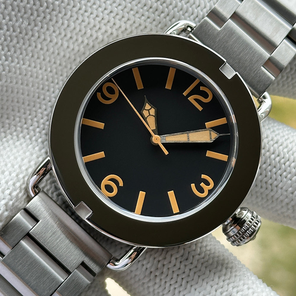STEELDIVE SD1912 dive watch — variant 12GL-N-03L stock photo