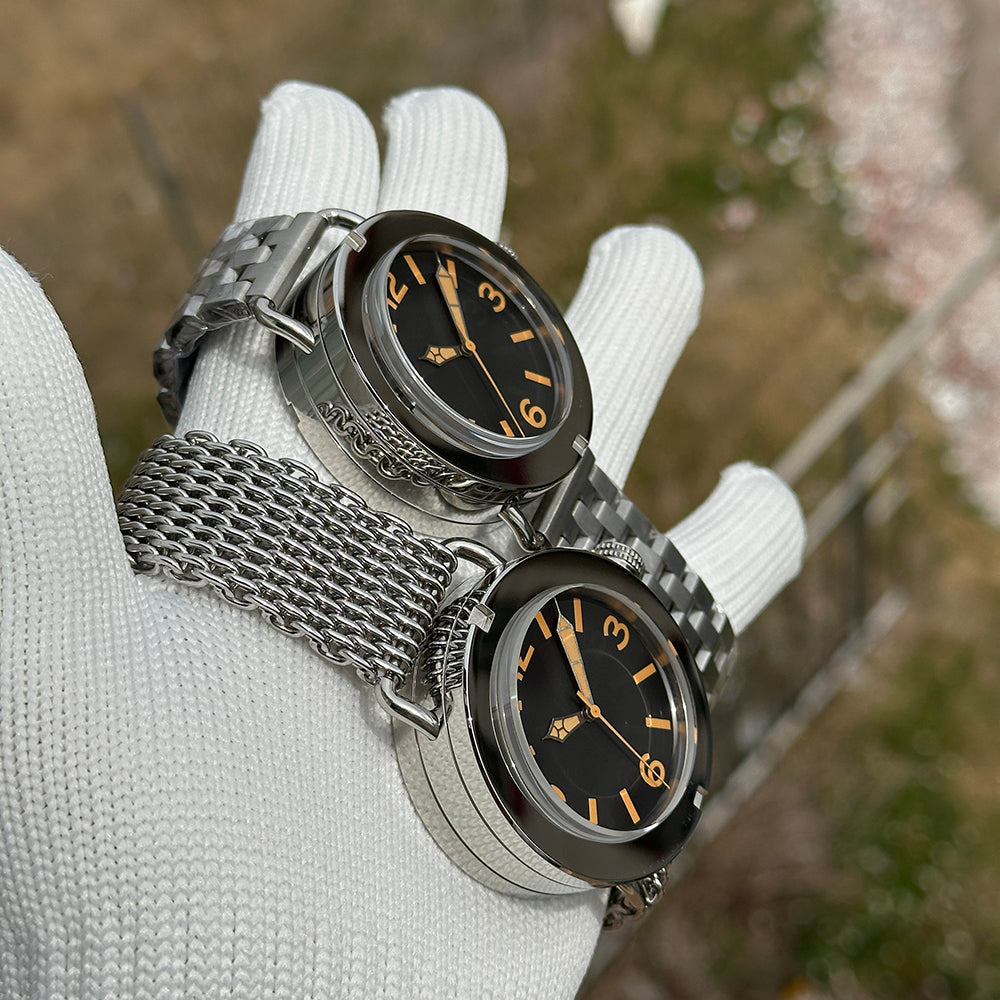 Steeldive SD1912 comparison of jubilee bracelet versus shark mesh bracelet versions, both black dials
