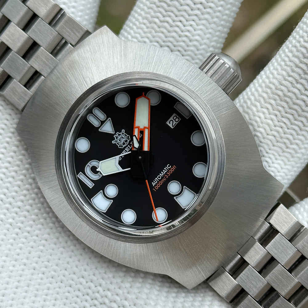 STEELDIVE SD1920 dive watch — variant 20SZ-05L stock photo