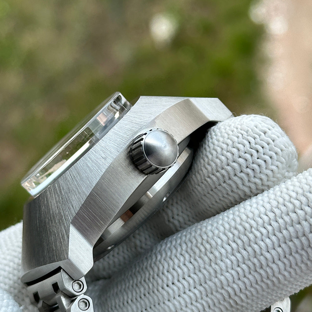 Steeldive SD1920 sapphire crystal fitted to case shown from side profile, brushed steel finish