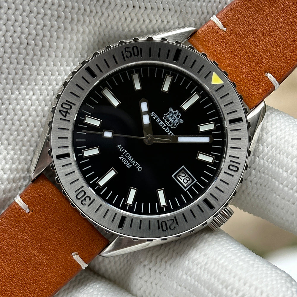 STEELDIVE SD1927 dive watch — variant 27HH-FM stock photo