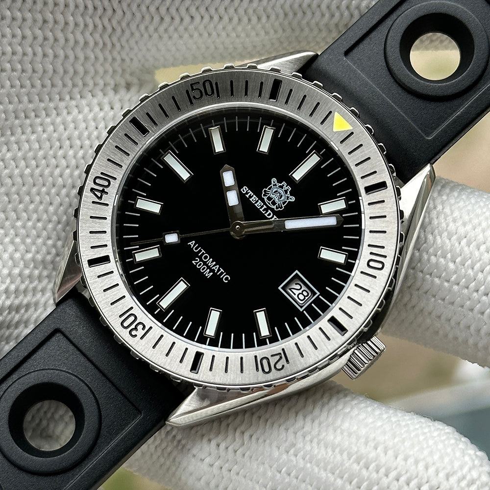 STEELDIVE SD1927 dive watch — variant 27HH-HR stock photo