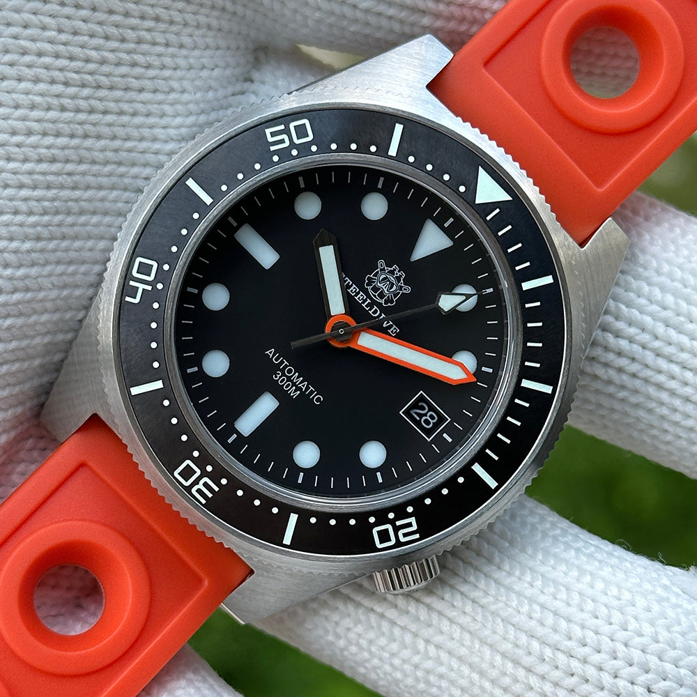 STEELDIVE SD1929 dive watch — variant 29HH-OR stock photo