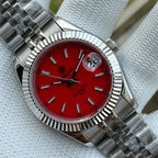 Steeldive SD1933 red dial macro with fluted steel bezel, applied indices and date window